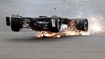 Accidente del piloto chino del equipo italiano Alfa Romeo, Guanyu Zhou       Mauricio Salgado Castilla  El piloto chino del equipo italiano Alfa Romeo, Guanyu Zhou, no podía creer […]