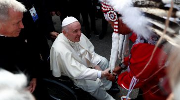 El papa Francisco en Canadá pidió perdón a los indígenas de Canadá por las vejaciones que sufrieron en los siglos XIX y XX. «Todo esto ha suscitado en mi indignación […]