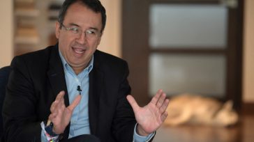 Alfonso Prada ministro del Interior.     Ministerio del Interior Alfonso Prada uno de los  cerebros de la campaña presidencial de Petro se desempeñará en la cartera que tramita las relaciones entre el […]