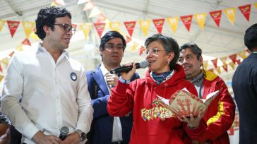 Claudia López alcaldesa de Bogotá con fritanga en mano.      Regresó  desde ayer, y hasta el 15 de agosto, el Fritanga Fest –el festival gastronómico donde el chicharrón, la […]