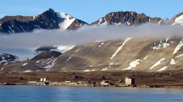 Uno de los mejores lugares del planeta para respirar: situado lejos de las principales fuentes de contaminación en el entorno ártico casi intacto, el aire aquí es uno de los […]