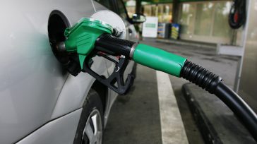 Sube la gasolina gradualmente en Colombia            «El precio de la gasolina aumentará 400 pesos a partir de octubre. Los aumentos serán GRADUALES, dada la inflación […]