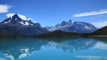 El Parque Nacional Torres del Paine se encuentra en el extremo sur de Chile, en la Región de Magallanes y la Antártica chilena. Fue declarado Reserva de la Biosfera por la Unesco […]