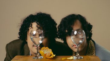 Neema    Diego Armando Báez Peña La agrupación panameña de indie rock Neema se une a Lilo Sánchez, cantante de Señor Loop, para el lanzamiento de su nuevo sencillo ‘Agua’. El 2021 fue un año […]