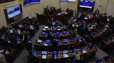 Aprobación de la Reforma Política en primer debate.     La Comisión Primera del Senado aprobó en primer debate el proyecto de reforma política presentado por la bancada de Gobierno, […]