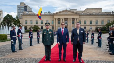 Félix Plasencia, presentó sus cartas credenciales al presidente, Gustavo Petro, con lo que ambos países continúan normalizando unas relaciones completamente rotas por el anterior gobierno colombiano. El diplomático fue recibido […]