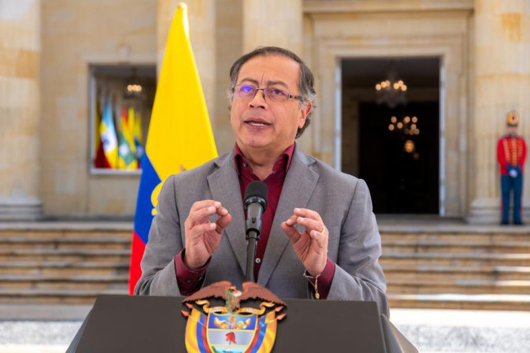 Alocución Presidencial: «LA PAZ ES UNA TAREA DE TODOS LOS COLOMBIANOS ...