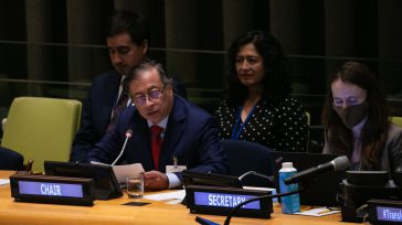 El presidente Petro, presentó propuestas para combatir el hambre en el mundo.      Necesitamos articular un modelo entre la gran corporación y la producción familiar campesina que respete la […]