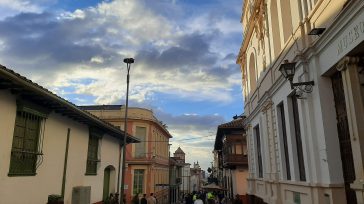 La Candelaria parece dibujar en cada una de sus calles, la historia de la ciudad y del bogotano y del país en cada una de sus construcciones y pasajes. Foto […]