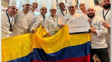 Los Integrantes que conforman esta «Selección Colombia», Participaran en el  «Campeonato Mundial Bocuse D’or / SIRH+» en Lyon, Francia.   Guillermo Romero Salamanca Dos equipos de chefs, con ocho integrantes cada […]