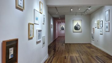 Sala de exposición    Con 41 artistas colombianos emergentes de todas las regiones del país y con 57 obras en exposición;  la Academia de Artes Guerrero con el apoyo de […]