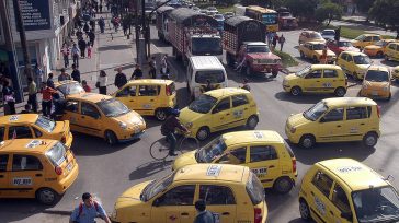 Bloqueo de vías por pate de los taxistas en el último paro          Rafael Camargo  En las redes sociales los  taxistas en Bogotá anuncia participa hoy en una nueva […]