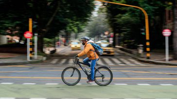 Los ciclistas y los vehículos de servicio  público  transitaron las calles de Bogotá      Rafael Camargo La jornada del Día sin Carro y sin Moto en Bogotá, valido  1.759.903 […]