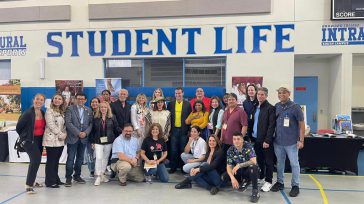 Escritores colombianos participantes del encuentro en la Florida USA     Manuel Tiberio Bermúdez Organizada por la red de bibliotecas de Broward en el sur de Florida, se realizó la […]