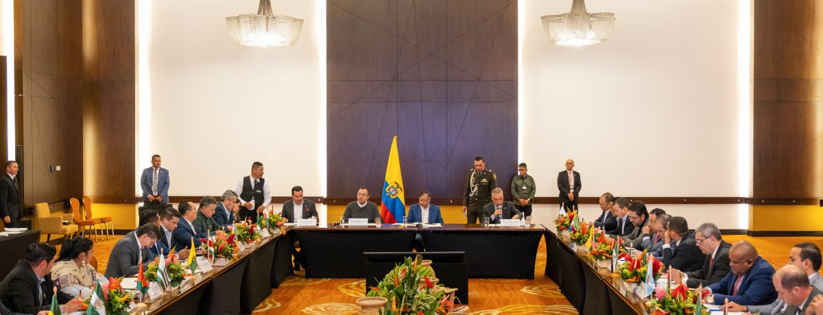 El presidente Gustavo Petro en reunión con los gobernadores de los departamentos de Colombia.    Rafael Camargo En la Asamblea de la Federación Nacional de Departamentos, que tuvo lugar este […]