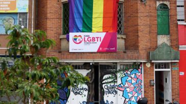Casa LGBTI     Luis Eduardo Romero Bogotá celebra el primer año de operaciones de la ‘Casa LGBTI que ahora se denomina ´Amapola Jones’, en honor a una reconocida activista […]