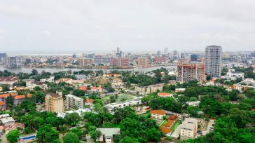 Lagos en la actualidad es una ciudad moderna y densamente poblada.  