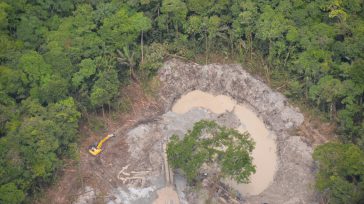 Rastros de la minería ilegal    El Jefe de Estado afirmó que el ‘Clan del Golfo’ somete a la comunidad minera «a una especie de confinamiento poblacional y a una […]