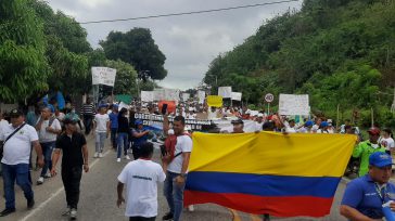 Bloqueo de la Troncal del Caribe   Santa Marta El bloqueo de la Troncal del Caribe, vía que comunica a La Guajira, ha sido la mejor estrategia adoptada por las […]