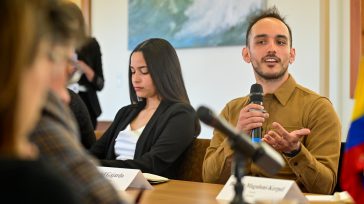 El presidente de Colombia, Gustavo Petro Urrego, sostuvo un encuentro con estudiantes de la Universidad de Stanford, durante su gira por los Estados Unidos.      Frente a esta poli […]