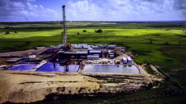 El fracking, es fracturamiento hidráulico en yacimientos no convencionales, es la técnica con la que se realiza la inyección de un fluido compuesto por agua (91%), arena (6%) y aditivos químicos […]