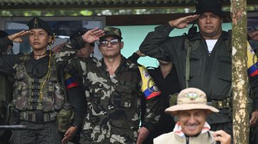 Avanzan las negociaciones de la paz total entre el Gobierno y las disidencias de las FARC.     A 19 disidentes de las FARC se les levantaron las órdenes de captura que hay en […]