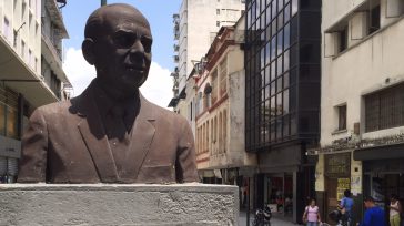 Busto de Billo Frómeta en el centro de Caracas       Guillermo Romero Salamanca Quería ser médico, pero la vida llevó a Luis María Frómeta Pereira a tocar saxofón, […]