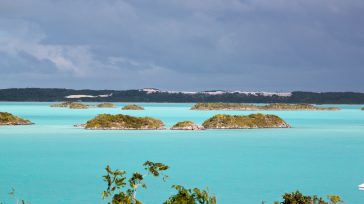 Grace Bay Beach, en el archipiélago de Turcas y Caicos, ha sido elegido el mar más bello y  espectacular del planeta. Desbanca a Bahía do Sancho, en Brasil, que ha […]