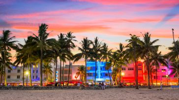 Miami turística       Gustavo Álvarez Gardeazábal El Porce Miami ha sido el paraíso a visitar por millones de colombianos durante el último medio siglo.   Otros centenares de miles […]