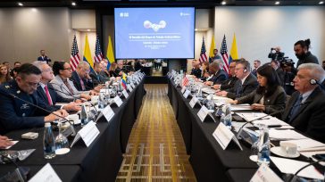 Colombia presenta a Estados Unidos nueva política de lucha contra las drogas     Los gobiernos de Colombia y Estados Unidos revisaron este lunes la nueva Política Nacional de Drogas […]