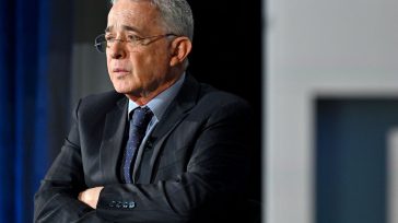 «La obstinación del expresidente Uribe en no reconocer su cuota de responsabilidad política y moral por las ejecuciones extrajudiciales ocurridas durante su mandato, es ya irremediable».         […]