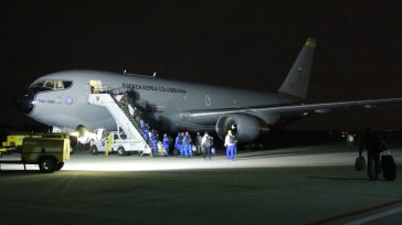 Avión de la FAC     La Cancillería indicó la llegada el primer vuelo que traerá a Bogotá, a los connacionales que buscan retornar y que hasta el momento se […]