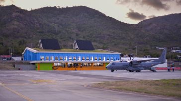 El presidente Gustavo Petro, inauguró el terminal de pasajeros del Aeropuerto El Embrujo de Providencia. 