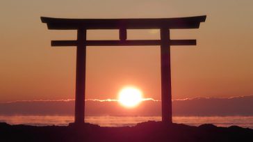 El amanecer en Japòn se ha constituido en uno de los iconos más emblemáticos del país, considerado por los japoneses como símbolo de la buena suerte y la buena fortuna-