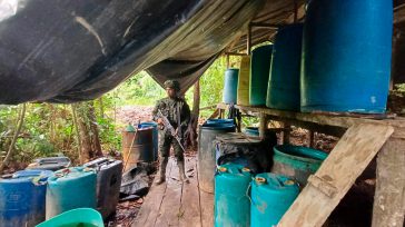 Los narcotraficiantes vienen recibiendo en Colombia golpes contundentes por las fuerzas militares en cumplimiento de las ordenesim,impartidas por el gobierno nacional.      «No vamos a dejar destruir Chiribiquete. Es […]