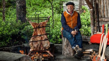 Francis Mallmann       María Angélica Aparicio P. Ya los griegos le daban su espacio preferencial cuando eran dueños de un imperio fabuloso. La gastronomía entró a sus vidas […]