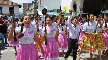 Jovenes estudiantes hacen parte de la mayoria de bandas participantes.   Todo listo para celebrar por todo lo alto las bodas de oro del Concurso Nacional de Bandas en Paipa. […]