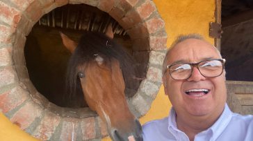 Héctor Aníbal Quintero Cano dedica ahora su atención al caballo universal       Antonio Salazar Valencia El ingeniero – empresario quindiano Héctor Aníbal Quintero Cano, autor del libro «Vacúnese […]