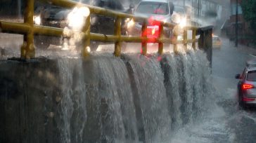 Mientras Bogotá se inunda el alcalde Galán nos tiene sometidos a un racionamiento estricto de agua.       Óscar Javier Ferreira Vanegas La bendita lluvia baña los campos y grita […]