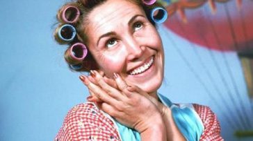 ¡Hola! «Vámonos Quico/tesoro, ¡no te juntes con esta chusma!»:Doña Florinda &nbsp; &nbsp; La paz de Ucrania  &nbsp; &nbsp; &nbsp; &nbsp; &nbsp; Sencillo  Filosofía  Filosofía 