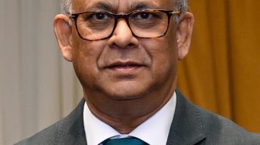Albert Ramdin, canciller de Surinam, es el nuevo secretario general de la Organización de los Estados Americanos (OEA) &nbsp; &nbsp; &nbsp; Albert Ramdin, canciller de Surinam, es el nuevo secretario [&hellip;]