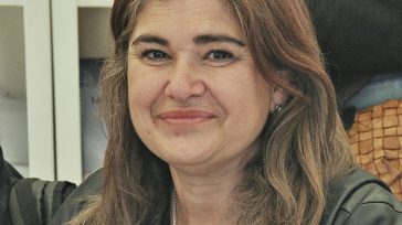 La famosa escritora española Lucía Etxevarría, ganadora del Premio Nadal en 1998, del Premio Primavera 2001, del Premio Planeta 2004 y del Premio Ladrillo 2020.     Hernán Alejandro Olano […]