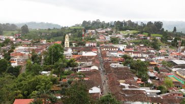 Salento-Quindío  &nbsp; Salento es una ciudad andina de Colombia, al oeste de Bogotá. Es conocida por sus fincas cafeteras y la vegetación de su entorno. Al este se encuentra el [&hellip;]