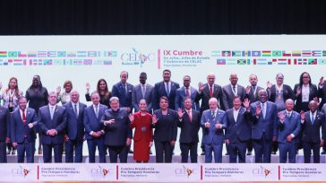 Foto oficial de la IX Cumbre de Jefas y Jefes de Estado y de Gobierno de la Comunidad de Estados Latinoamericanos y Caribeños (CELAC)  &nbsp; &nbsp; «Una vez fui insultado [&hellip;]