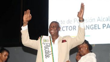 Héctor Rangel Palacios Rodríguez, celebrando el triunfo electoral como alcalde de Apartadó. Ahora no podrá asumir el cargo por cuanto se encuentra inhabilitado. &nbsp; Las elecciones atípicas se llevaron a [&hellip;]