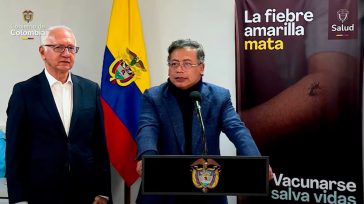 El presidente Petro y el  ministro de Salud, Jaramillo, inician la vacunación masiva en Colombia Hasta la fecha, en Colombia, se han inmunizado 542.363 personas en los 32 departamentos del [&hellip;]