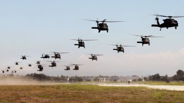 Refuerzo aéreo de las fuerzas militares que enfrentan el grupo de las FARC liderado por alias ‘Calarcá’. &nbsp; &nbsp; &nbsp; &nbsp; Tras el  ataque en Charras, la administración Petro da [&hellip;]