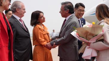Laura Sarabia, recibió en Pekín al presidente, Gustavo Petro &nbsp; En el umbral de la IV Reunión Ministerial del Foro China-Celac, el presidente Gustavo Petro, en su rol de presidente [&hellip;]