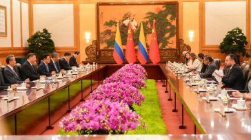 El presidente Petro ha manifestado su firme intención de equilibrar esta balanza comercial, cuyo déficit actual ronda los 14 mil millones de dólares, ya sea a través de un aumento [&hellip;]