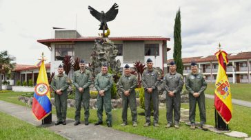 Durante la reunión en el Comando Aéreo de Combate No. 5 en Rionegro, la delegación española conoció de cerca las capacidades de las aeronaves de ala rotatoria de la FAC, [&hellip;]